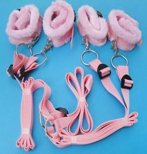 Kit Strap-on con Manette No.1992