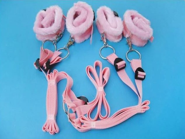 Handcuffs Strap-on Kit No.1992