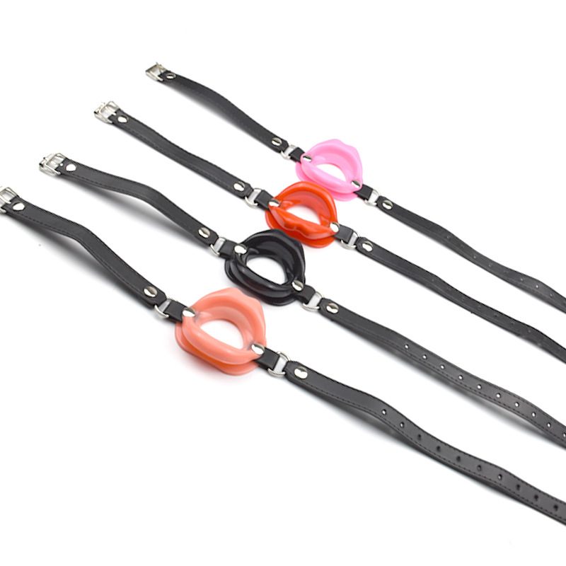 Mouth Strap-on Kit Lips