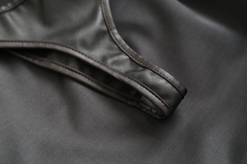 Short Leather Strap-on Kit Lace